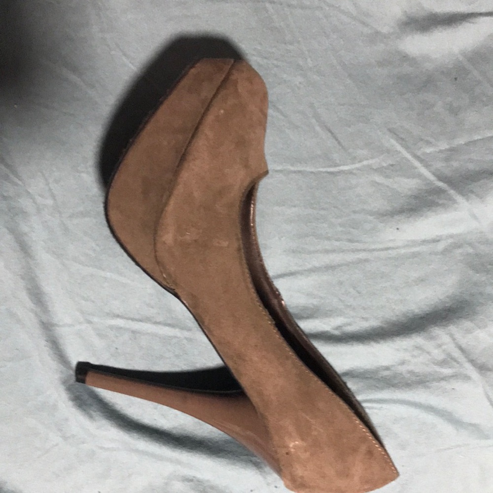 Heels light brown size 8